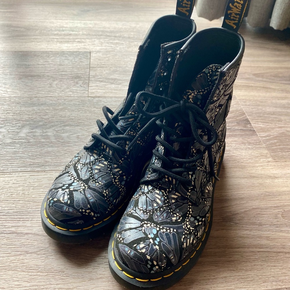 DR MARTENS Limited Edition Butterfly Women's Boots